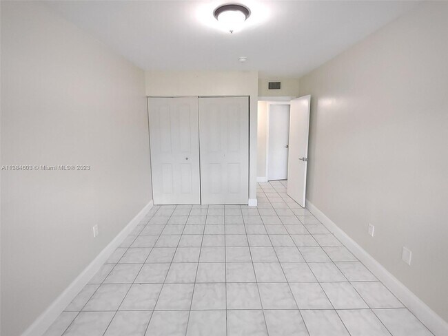 Building Photo - 17101 NW 57th Ave