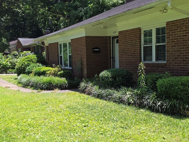 Building Photo - 4134 Sheridan Dr
