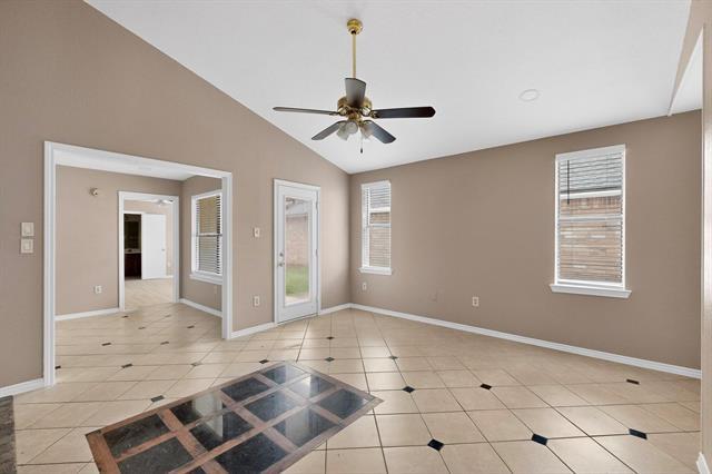 Building Photo - 2320 Markland St