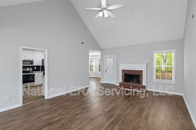 Building Photo - 455 Trelawney Cir