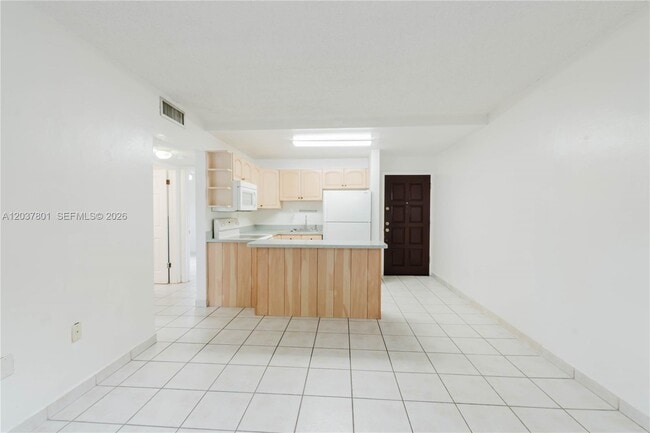 Building Photo - 747 NW 13th Ave