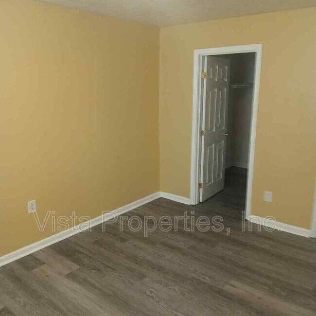 Building Photo - 4119 Glen Hill Manor Dr