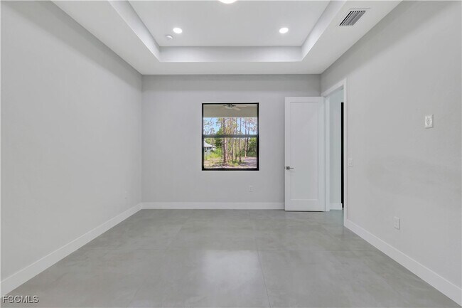 Building Photo - 3366 72nd Ave NE