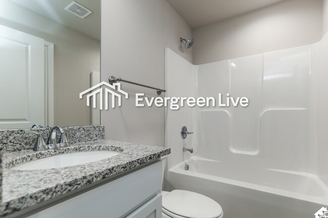 Building Photo - 108 Burlington Dr