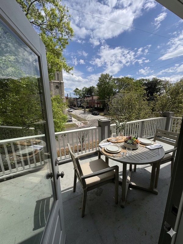 Building Photo - 2040 N Laura St