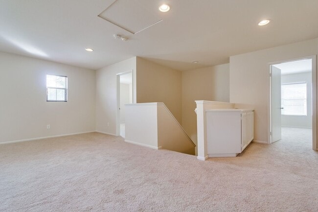Building Photo - Gorgeous 4 Bedroom Santa Fe Hills Home With a Pool!
