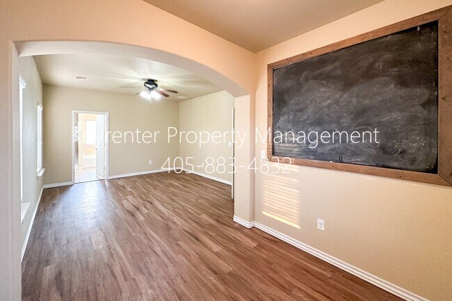 Building Photo - Stunning 5BD, 2 1/2 BTH Home Seconds away from John Kilpatrick Turnpike in YUKON!