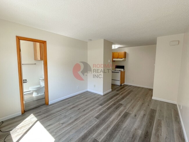 Building Photo - Marjo Apartments