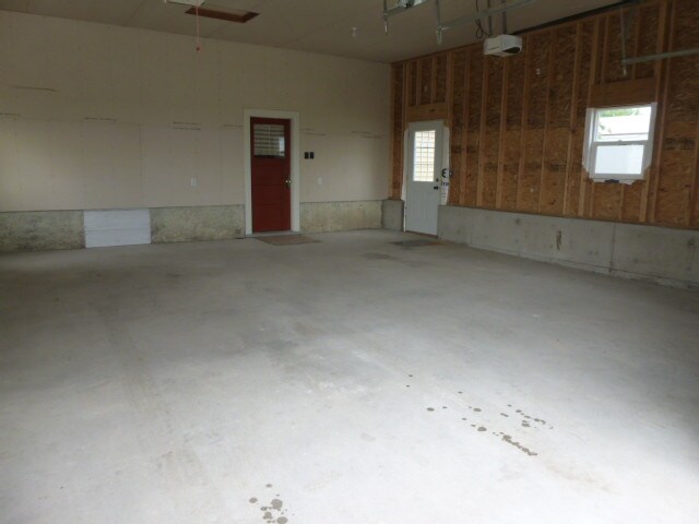 Building Photo - 12372 Stony Hollow Rd