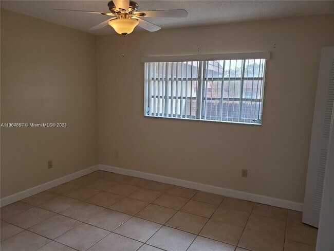 Building Photo - 8650 SW 109th Ave