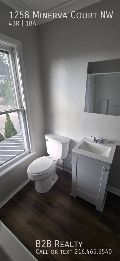 Building Photo - 1258 Minerva Ct NW