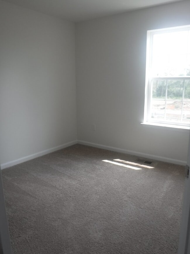 Building Photo - 202 Magellan Dr
