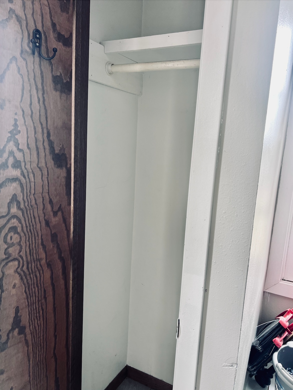 Storage area. - 13433 County 13