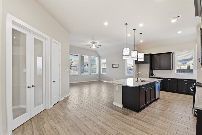 Building Photo - 9515 Willard Dr