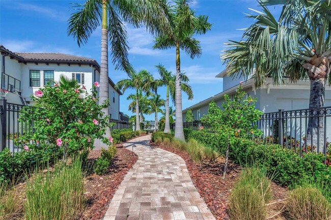 Building Photo - 4111 Rocky Shores Dr