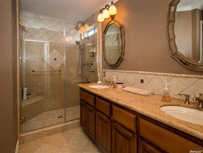 Building Photo - Convenient 3 Bed Home in Sycamore Ranch, Woodland, Near Bel Air Market & Pioneer High