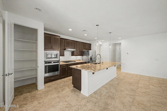 Building Photo - 17239 W Desert Sage Dr