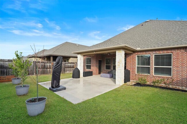 Building Photo - 11103 Bluewater Lagoon Cir