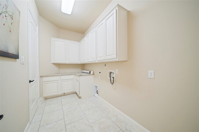 Building Photo - 26946 Carmel Falls Ln