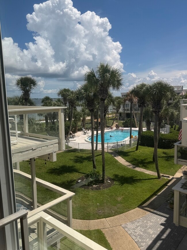 Building Photo - 121 Avenida 23