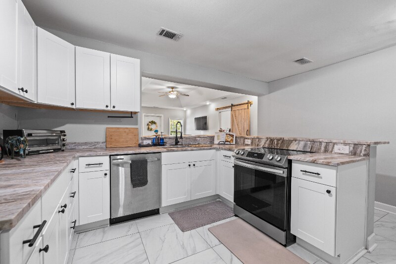 Building Photo - 1712 E 39th St