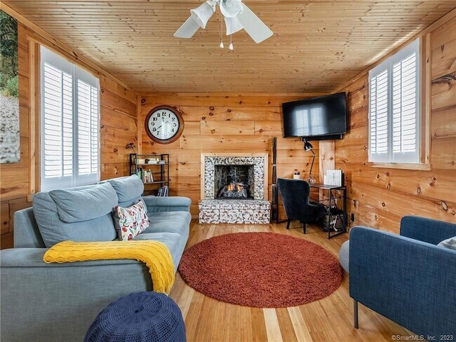 Building Photo - 6 Brunetto Grove