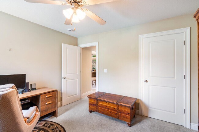 Building Photo - 4804 Cedar Coals Ct