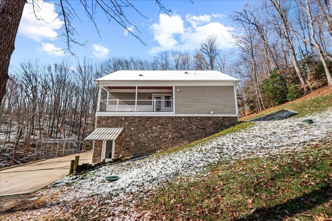 Building Photo - 2 Bedroom 3 Bath is Stafford, VA