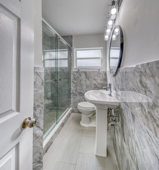 Building Photo - 1331 North N Street