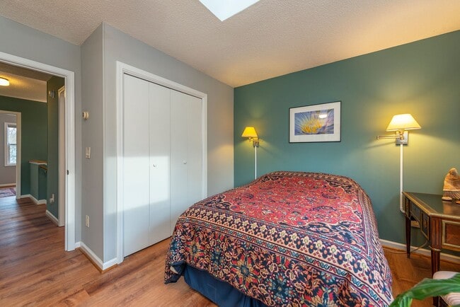 Building Photo - West Asheville Rental! Co-housing Development
