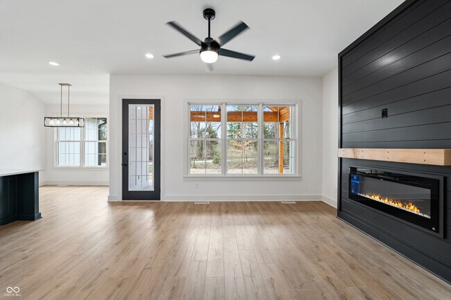 Building Photo - 5123 Oak Rdg Pl