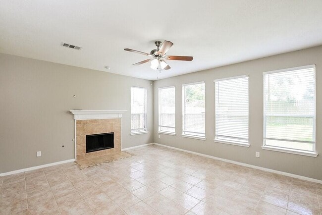 Building Photo - 20407 Wild Berry Dr