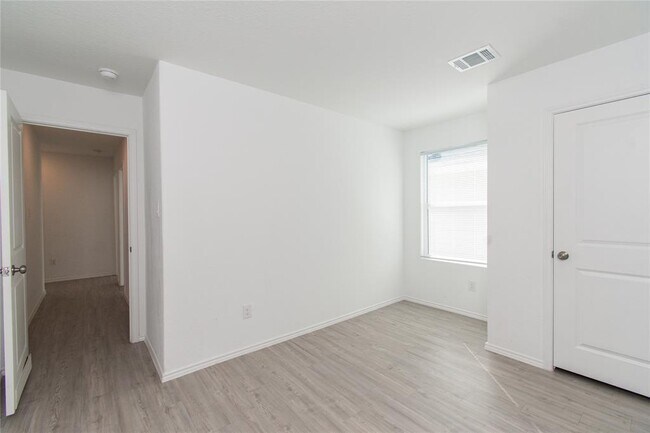 Building Photo - 5812 San Geronimo