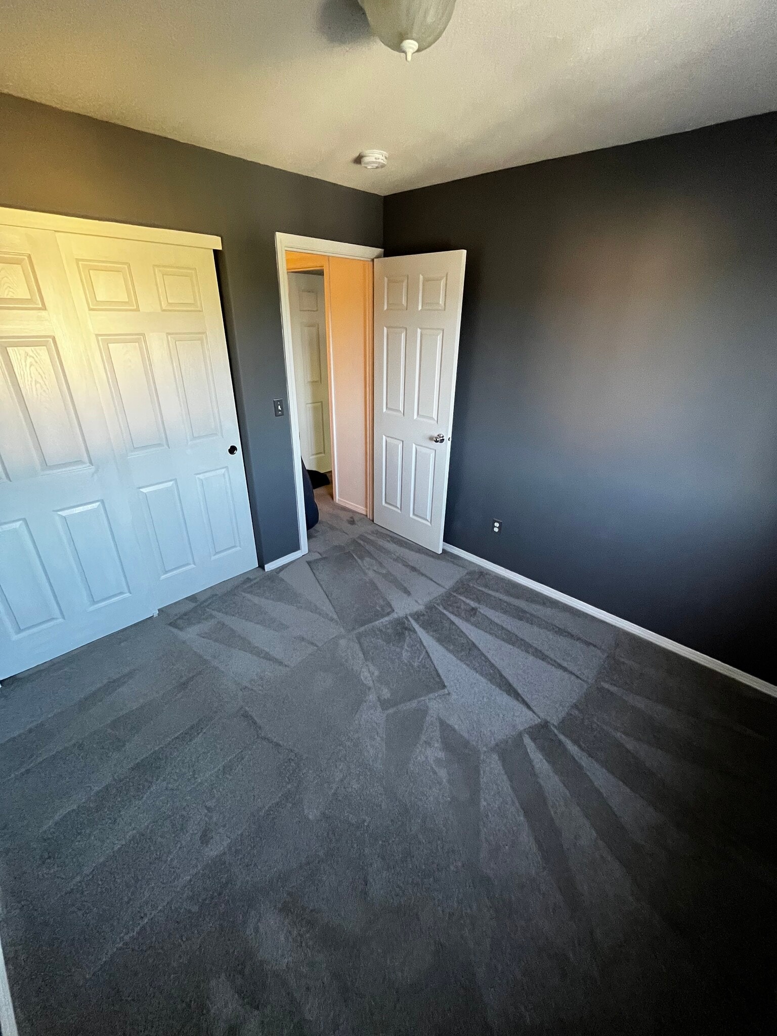 Building Photo - 20166 SW Lucas Oaks Ln