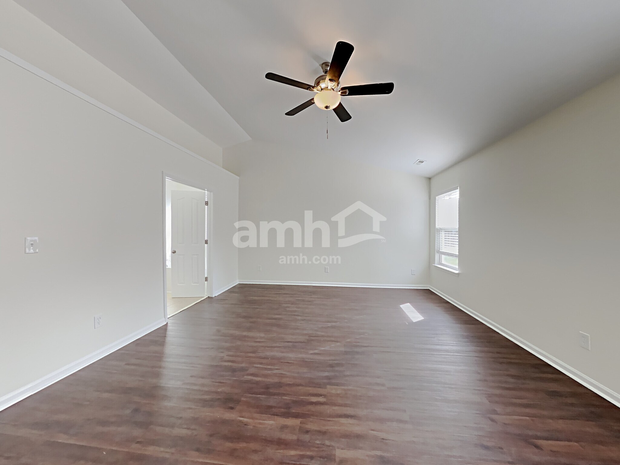 Building Photo - 4007 Caboose Ct