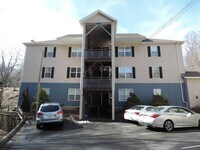 Building Photo - Highland Woods II - 3bd/3ba: Upscale Student-Living! Minutes To Downtown Boone and ASU!