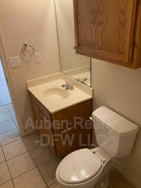 Building Photo - 800 Quarter Horse Trail