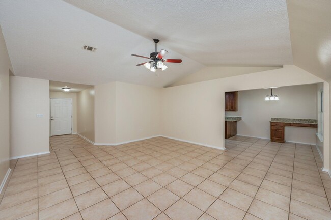 Building Photo - 3009 La Salle Ct