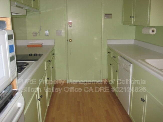 Building Photo - 734 Bantry Ct