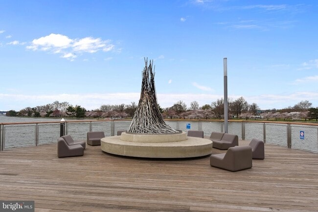 Building Photo - 1301 Delaware Ave SW