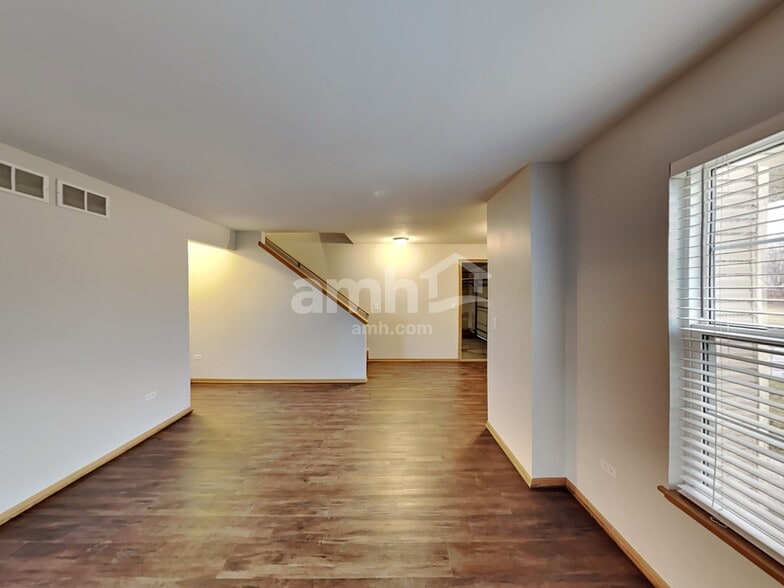 Building Photo - 25610 S Rose Ln