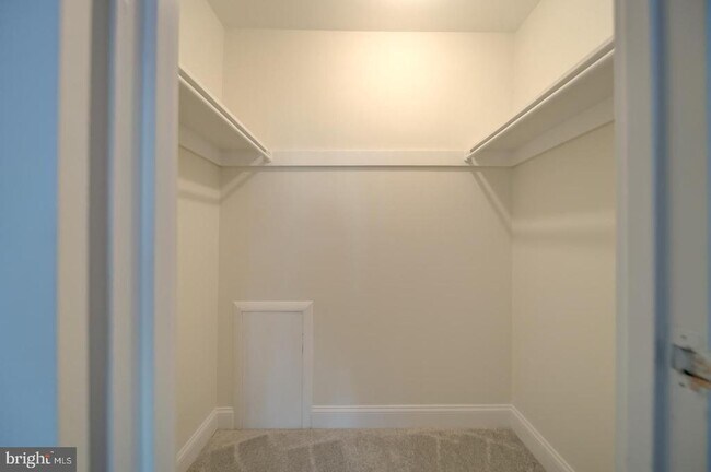 Building Photo - 515 N Armistead St