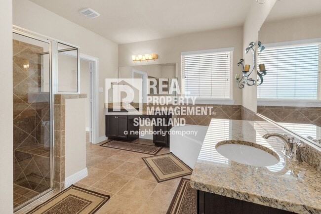 Building Photo - 18607 Pelham Grove Ln