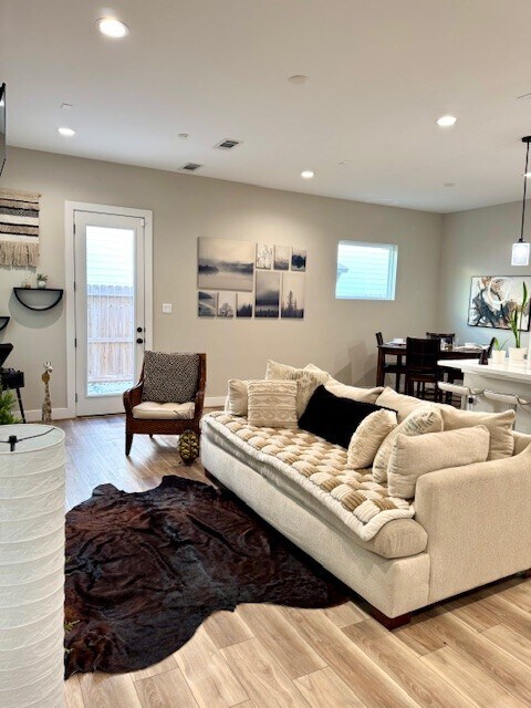 Building Photo - 3208 Bostic St