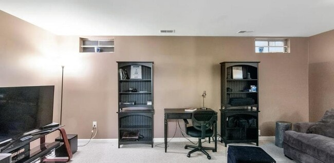Building Photo - 804 Pleasant Hill Ln