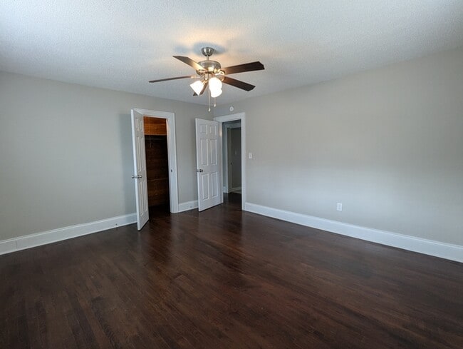 Building Photo - 508 Mahaley Ave