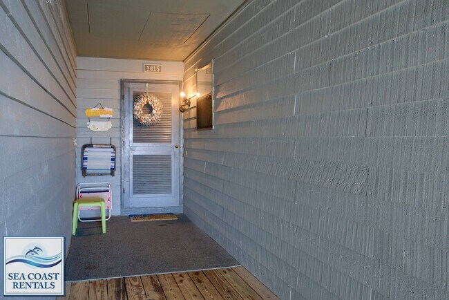 Building Photo - Shipwatch Villas 1415 @ 1896 New River Inlet Rd