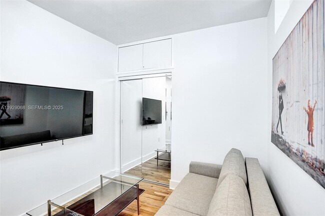 Building Photo - 1656 Polk St