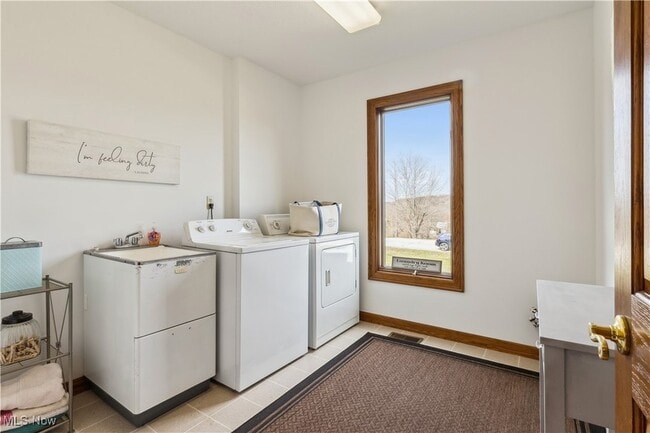 Building Photo - 4700 Barnsleigh Dr