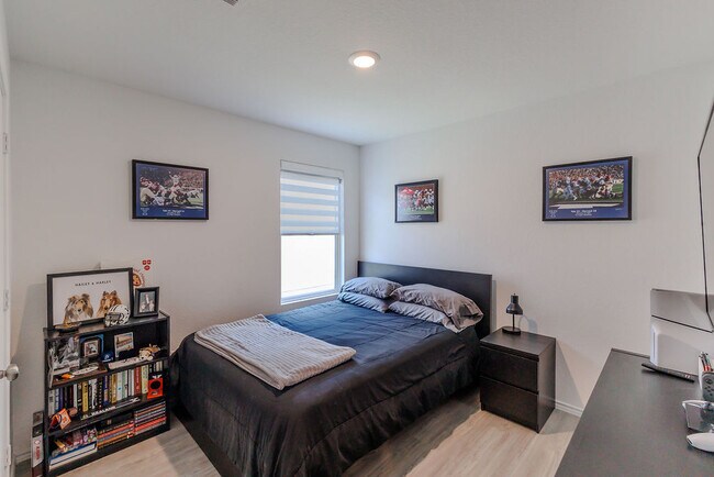 Building Photo - 10502 Torroja Wy